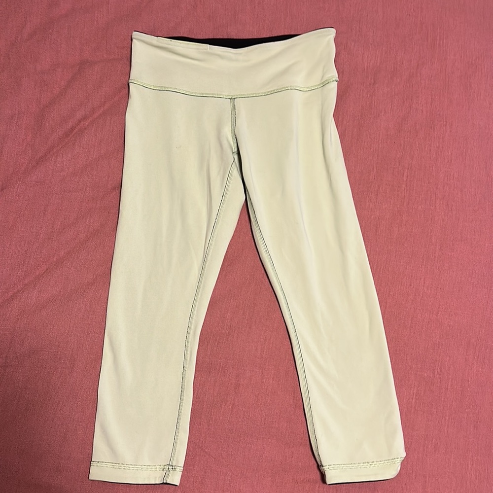 Reversible Lululemon leggings - Picture 2 of 3